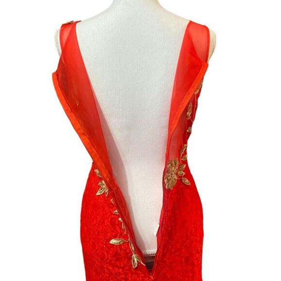 Vintage Elegant Red and Gold Lace Embroidered Peacock Lace Maxi Dress - Picture 11 of 15